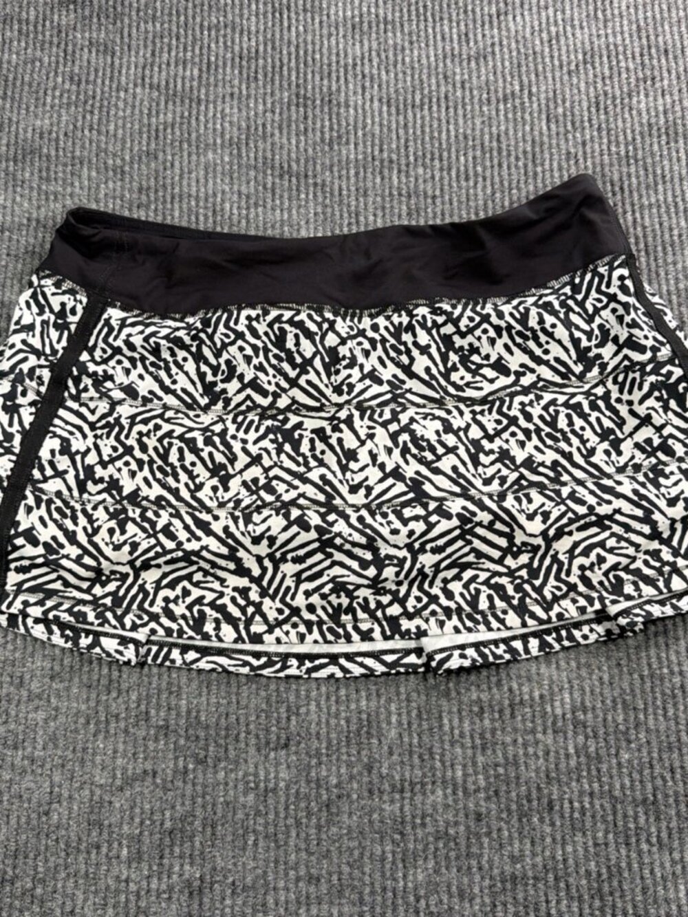 Lululemon Pace Rival Pleated Skort Women's Size 12 Floral Gym Run Tennis
